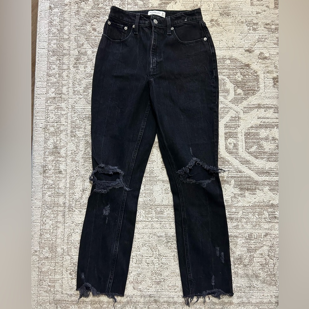 A&F Women’s  Curve Love high rise mom jeans